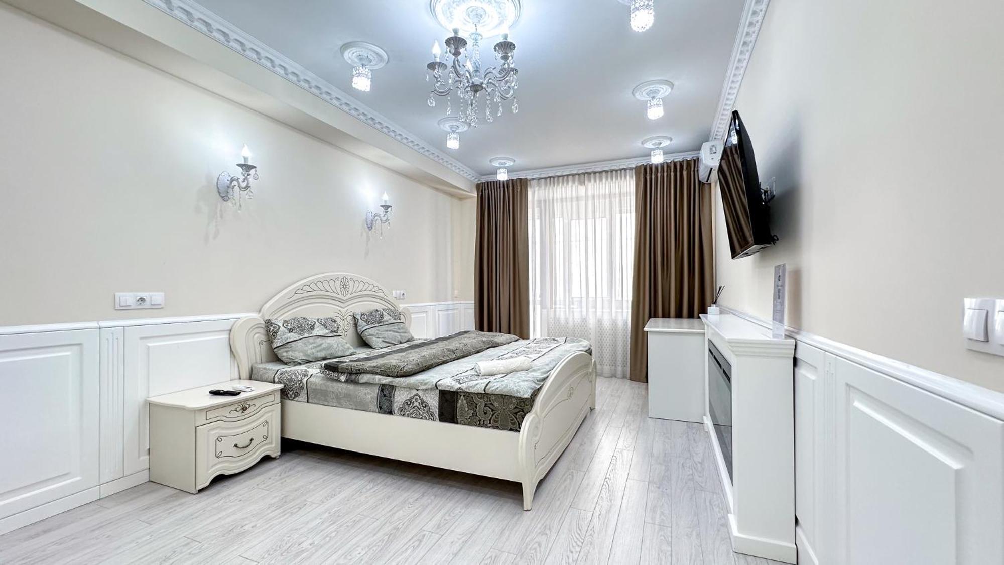 Business Class Apartments In The City Center Chisinau Exterior photo